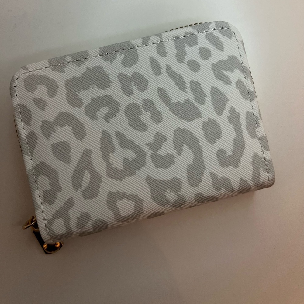 Cheetah Print Card Wallet